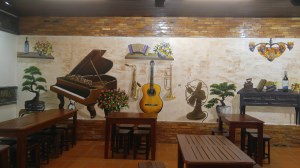 Mẫu vẽ tranh tường quán cafe phong cách cổ điển châu âu