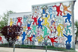  “We the Youth” – Keith Haring (Philadelphia, Mỹ)