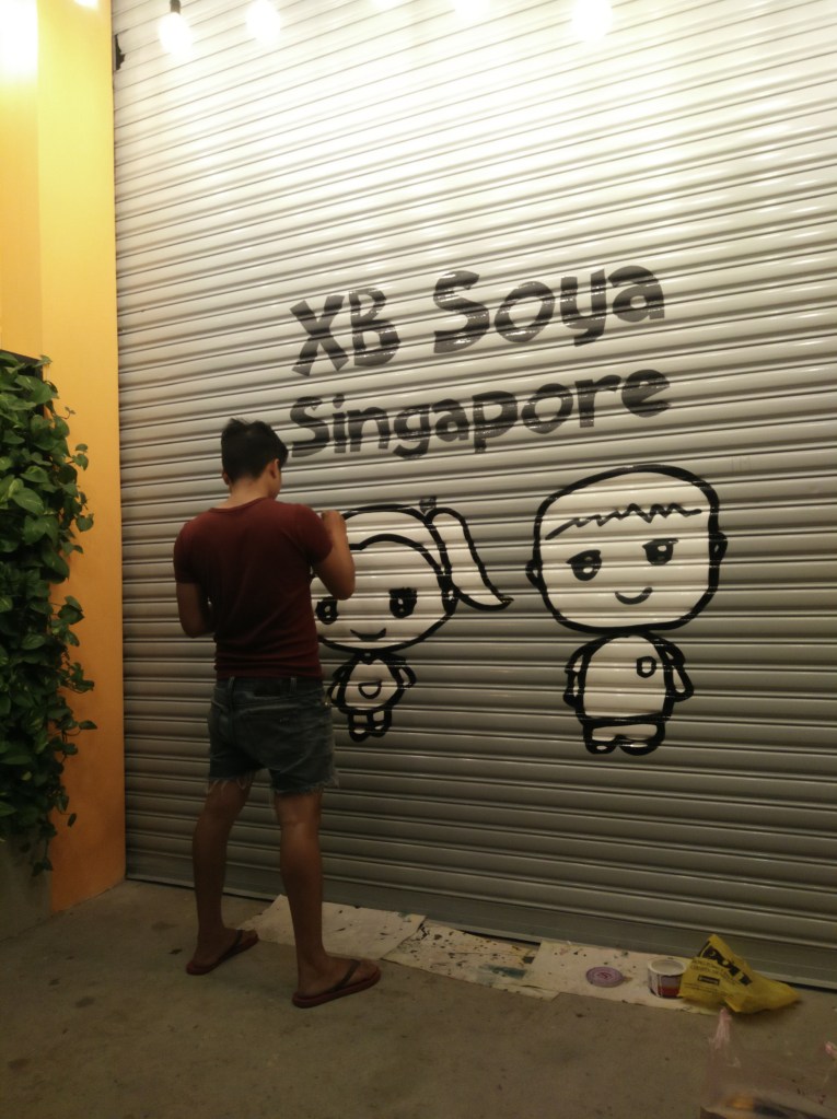 Mẫu vẽ tranh cửa cuốn tại PHAN CÔNG decor | Mẫu 3