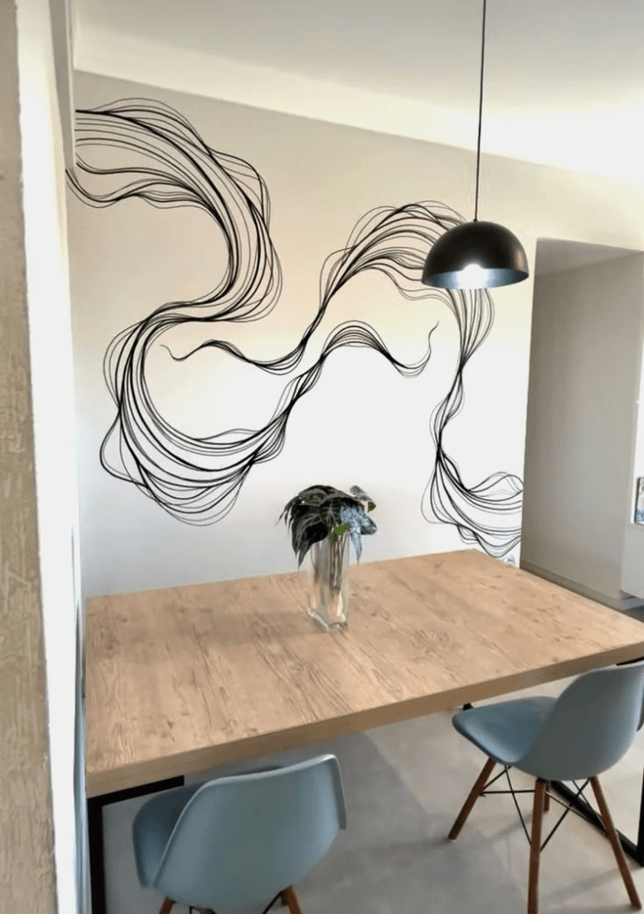 Mẫu vẽ tranh tường đen trắng mới nhất 2025 | Mẫu 4